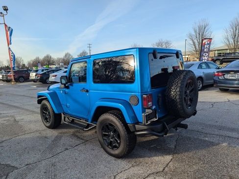 Used 2016 Jeep Wrangler Sahara image 5