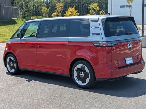 New 2025 Volkswagen ID. Buzz Pro S Plus image 6