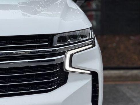 Used 2023 Chevrolet Tahoe LT w/ Luxury Package RWD image 5
