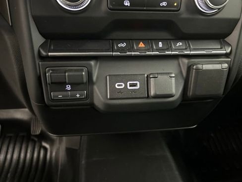 Used 2023 GMC Sierra 2500 Pro w/ Fleet Convenience Package AWD/4WD image 20