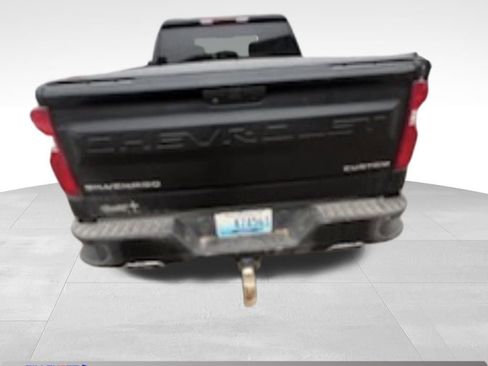 Used 2020 Chevrolet Silverado 1500 Custom w/ Custom Value Package image 21