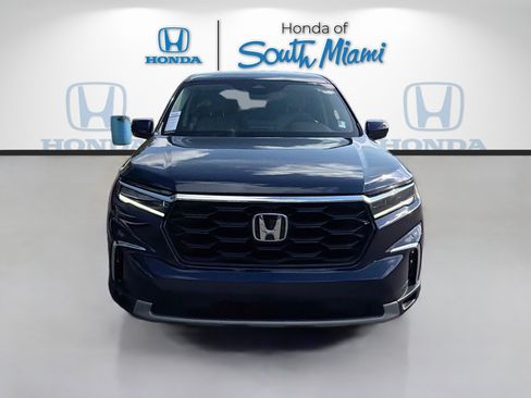 Certified 2025 Honda Pilot EX-L image 2