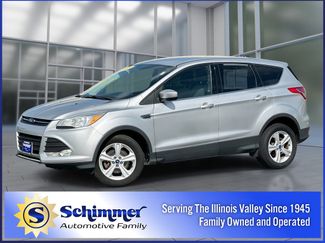 Used 2015 Ford Escape SE image 1