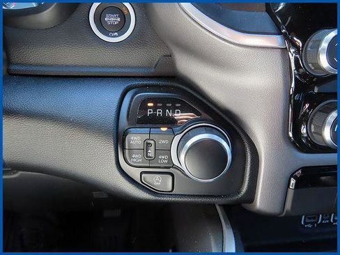 Certified 2022 RAM 1500 Big Horn AWD/4WD image 17