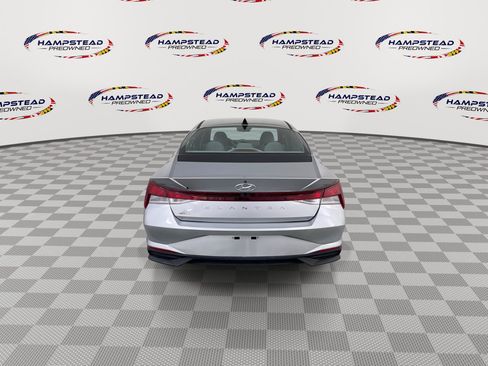 Used 2021 Hyundai Elantra SEL w/ Convenience Package FWD image 7