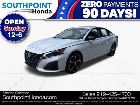 Used 2025 Nissan Altima 2.5 SR FWD image 3
