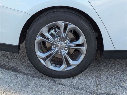 Used 2024 Honda Accord EX image 9