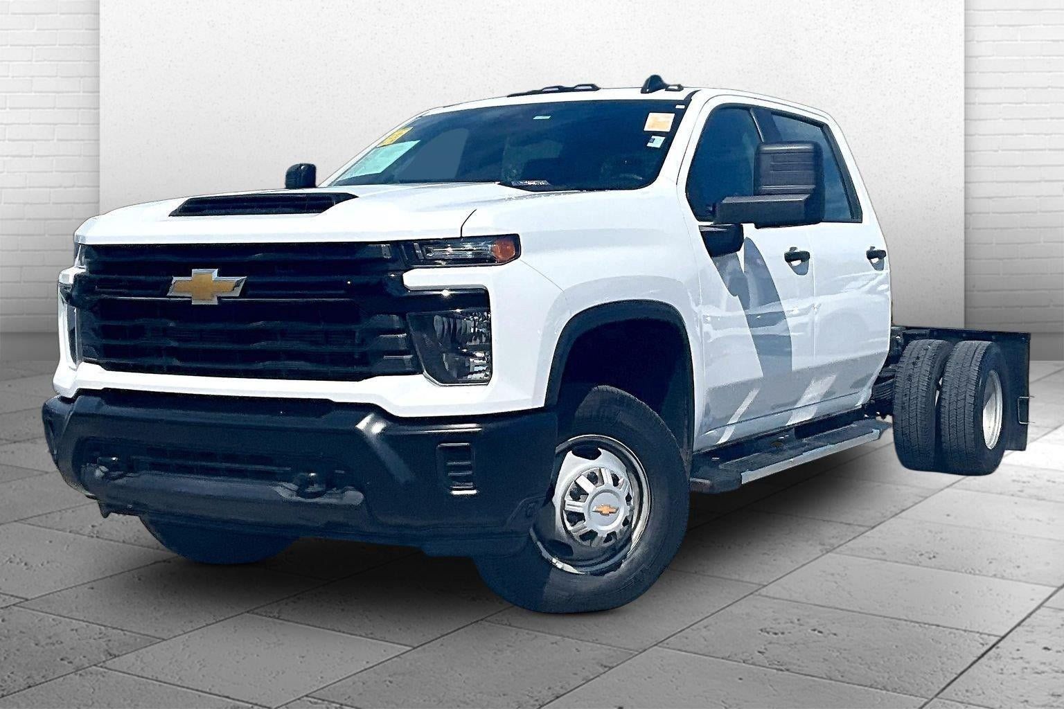 Used 2026 Chevrolet Silverado 3500 W/T AWD/4WD image 10