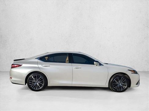 Certified 2025 Lexus ES 350 w/ Premium Package image 4