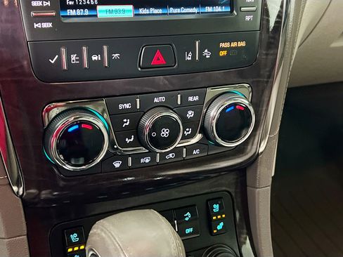 Used 2017 Buick Enclave Premium w/ Experience Buick Package image 26