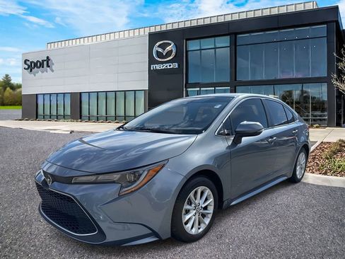 Used 2022 Toyota Corolla XLE image 8