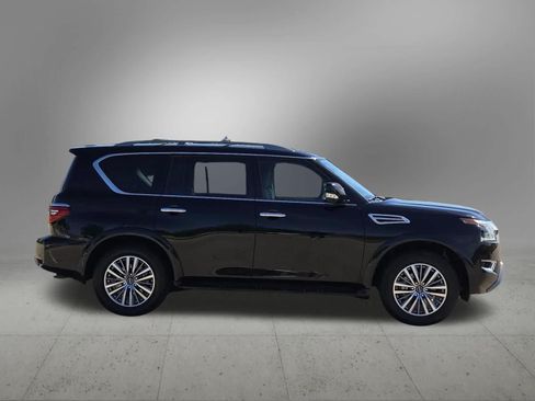 Used 2023 Nissan Armada SL w/ Captain's Chairs Package RWD image 7
