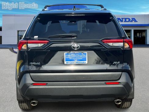 Used 2024 Toyota RAV4 XLE image 6