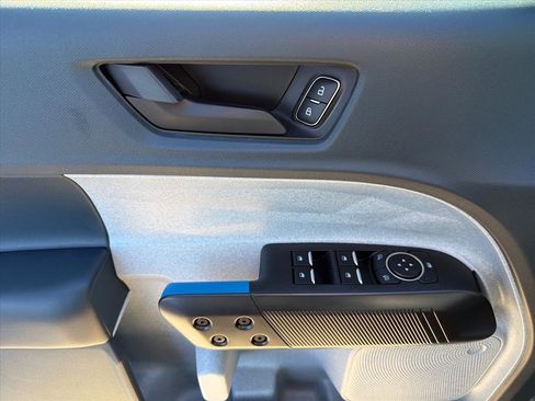 Used 2026 Ford Maverick XLT image 9