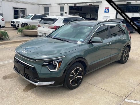 Used 2025 Kia Niro FWD image 1