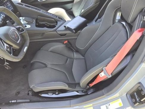 Used 2024 Chevrolet Corvette Z06 RWD image 7