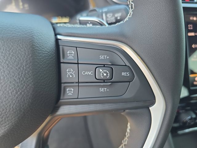 New 2026 Jeep Grand Cherokee Laredo X AWD/4WD image 25