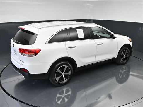Used 2017 Kia Sorento EX AWD/4WD image 23