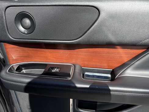 Used 2020 Lincoln Navigator Reserve image 41