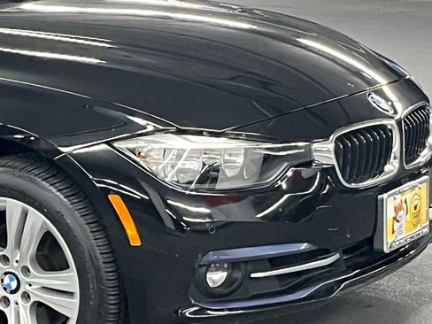 Used 2017 BMW 330i xDrive Sedan AWD/4WD image 41