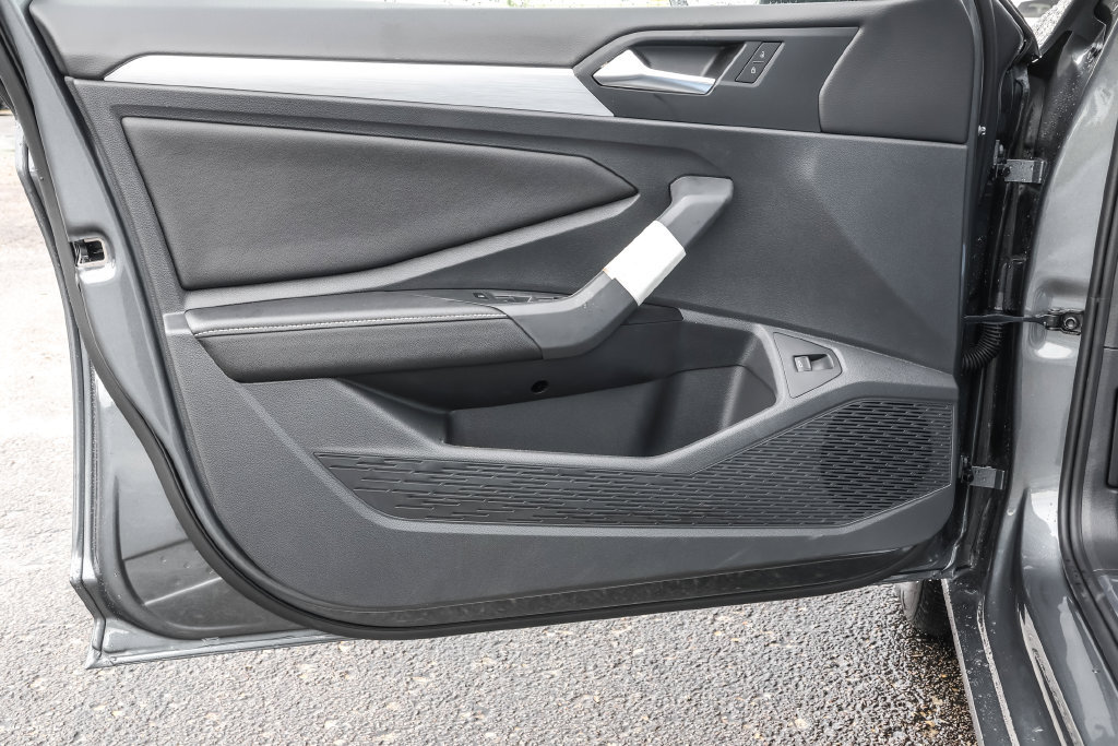 New 2026 Volkswagen Jetta Sport FWD image 30