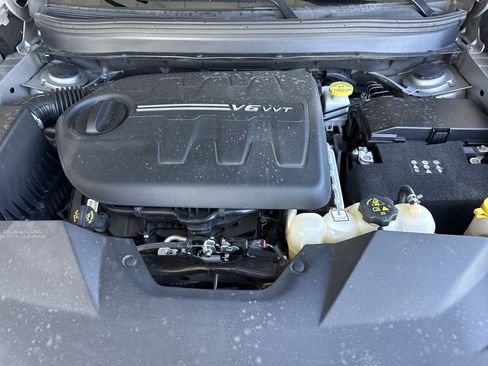 Used 2019 Jeep Cherokee Limited AWD/4WD image 32
