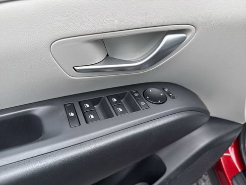 Used 2025 Hyundai Tucson SEL AWD/4WD image 24