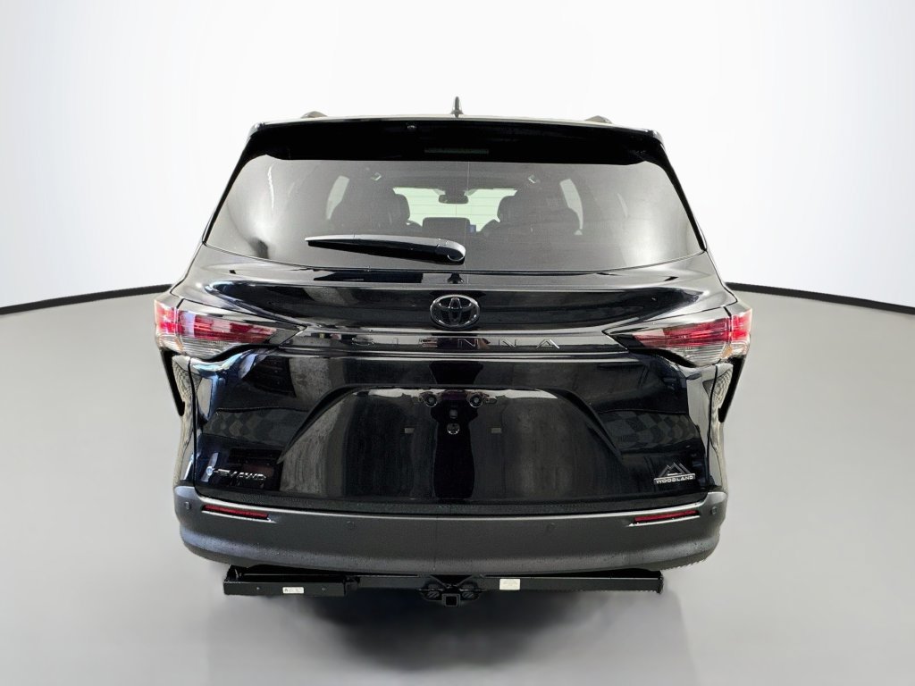 New 2026 Toyota Sienna XLE Woodland Edition AWD/4WD image 7