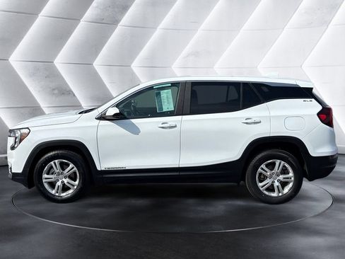 Certified 2024 GMC Terrain SLE FWD image 2