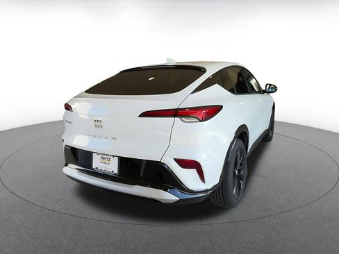 Used 2025 Buick Envista Sport Touring image 14