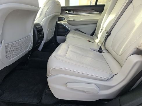 Used 2021 Jeep Grand Cherokee L Overland image 13