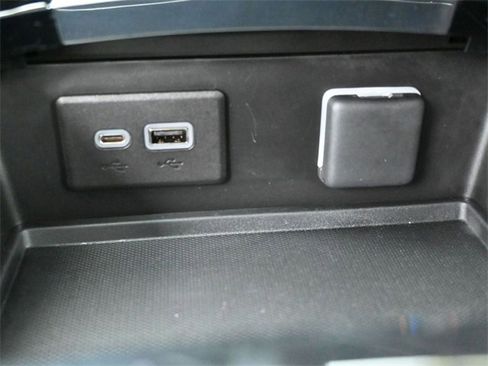 Used 2023 Buick Envision Preferred image 18