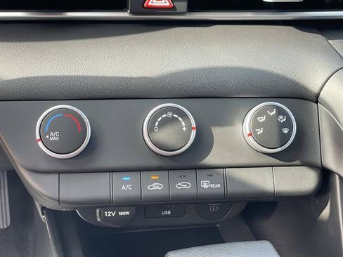 New 2026 Hyundai Elantra SE FWD image 15