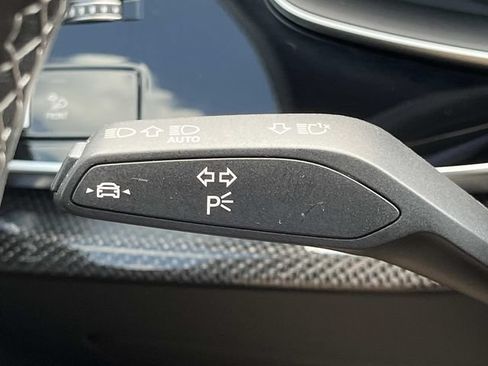 Used 2023 Audi SQ7 Prestige AWD/4WD image 42