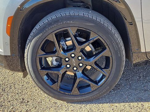 Used 2024 Chevrolet Traverse RS w/ LPO, Floor Liner Package image 11