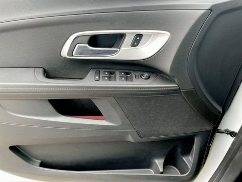 Used 2012 Chevrolet Equinox LS image 26