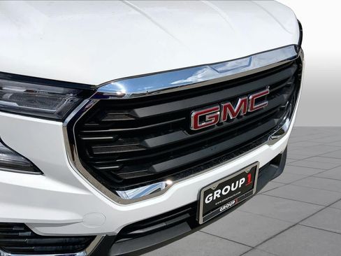 Used 2024 GMC Terrain SLE FWD image 29