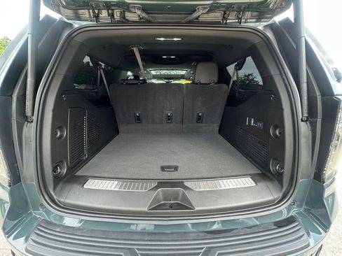 Used 2025 Chevrolet Suburban RST w/ RST Capability Package AWD/4WD image 19