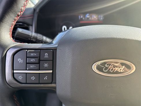 Used 2023 Ford Expedition Limited image 25