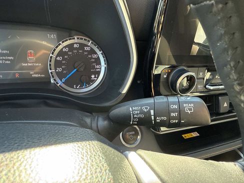 Used 2023 Toyota Highlander Bronze Edition image 33