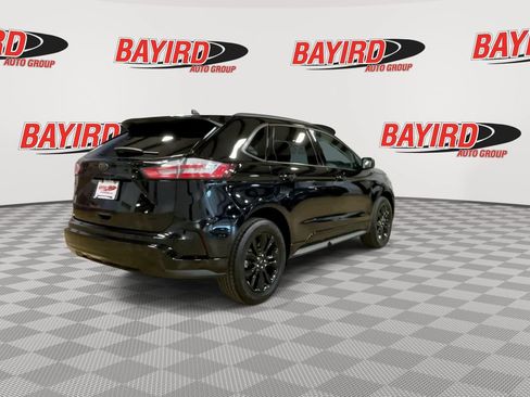 Used 2024 Ford Edge SE w/ Black Appearance Package AWD/4WD image 8