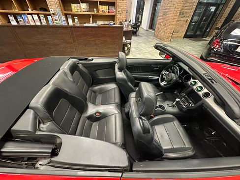 Used 2023 Ford Mustang Premium image 29