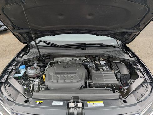 Certified 2024 Volkswagen Tiguan SE image 36
