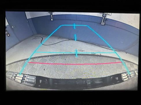 Used 2015 Toyota Tundra SR5 w/ SR5 Upgrade Package AWD/4WD image 24
