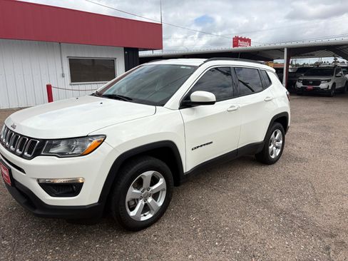 Used 2018 Jeep Compass Latitude w/ Popular Equipment Group image 1