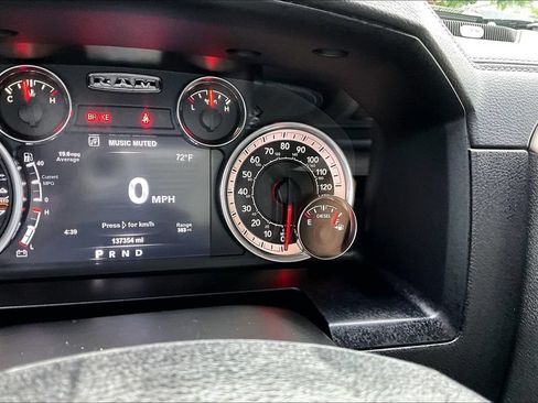 Used 2015 RAM 1500 Laramie w/ Convenience Group AWD/4WD image 2