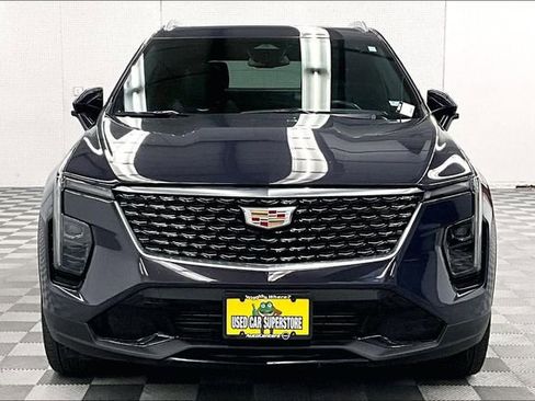 Used 2024 Cadillac XT4 Premium Luxury FWD image 4
