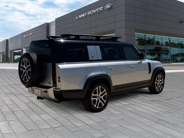 Certified 2023 Land Rover Defender 130 SE AWD/4WD image 5