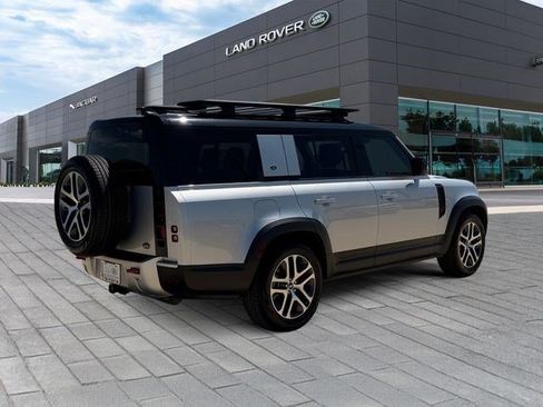 Used 2023 Land Rover Defender 130 SE AWD/4WD image 5