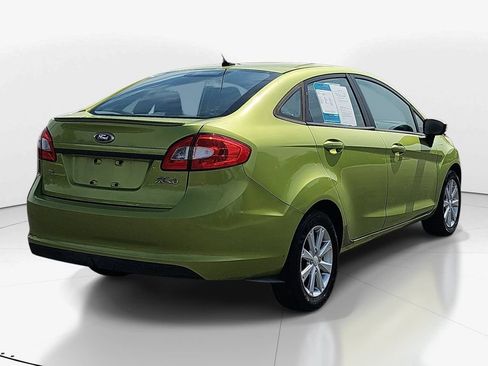 Used 2013 Ford Fiesta SE FWD image 6